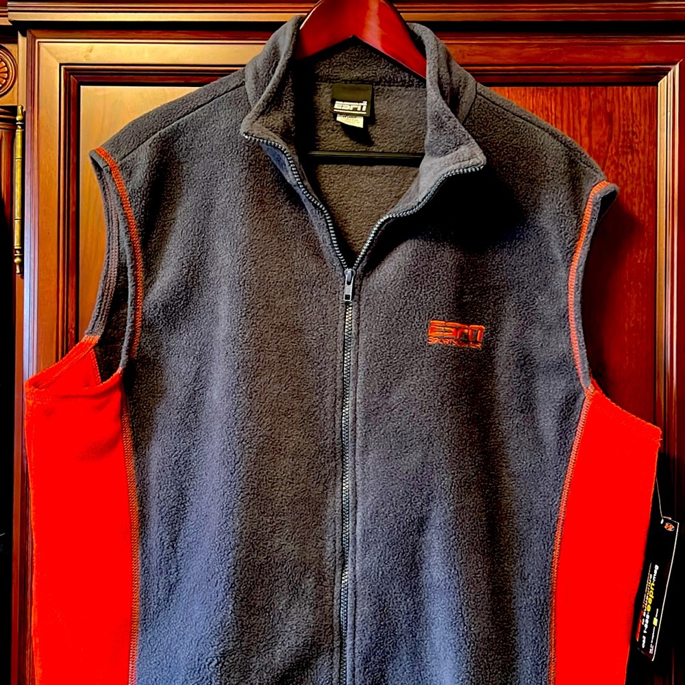 Brand New Vintage ESPN Sports Center Classic Zip Up Fleece Vest Men’s Size XXL!